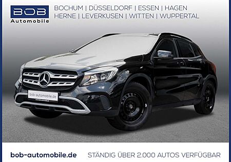 Mercedes-Benz GLA 180 Style NAVI SHZ PDC BT KLIMA