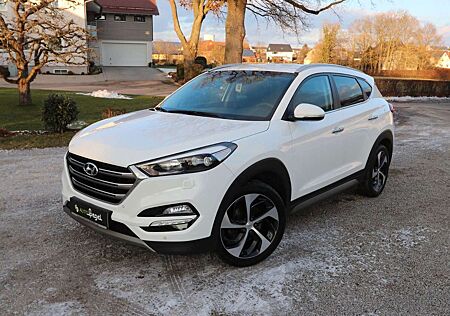 Hyundai Tucson 4WD Navi Xenon AHK Kamera SHZ BT