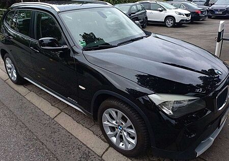 BMW X1 20d Klima SHZ AHK Bi-Xenon PDC BC GJ-Reifen
