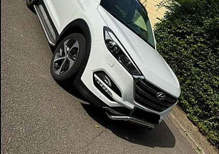 Hyundai Tucson Premium 4WD