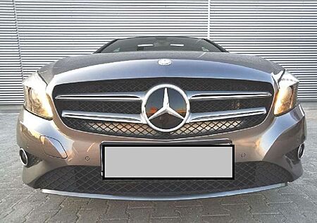 Mercedes-Benz A 200 7G-DCT Urban,PanoDach,Navi,SHZ,PDC,Tempom,,