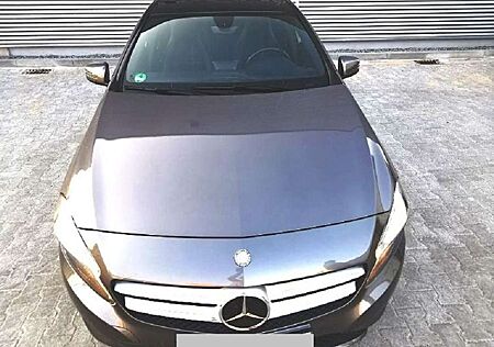 Mercedes-Benz A 200 7G-DCT Urban,PanoDach,Navi,SHZ,PDC,Tempom,,