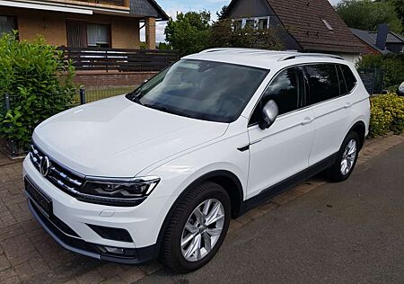 VW Tiguan Allspace Volkswagen Highl. 7-Sitzer 2.0TDI 4Mo. DSG