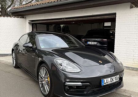 Porsche Panamera Turbo S E-Hybrid