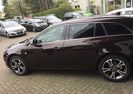 Opel Insignia Innovation Sports Tourer 1.4 Turbo ecoFlex