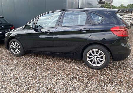 BMW 218 i Active Tourer Advantage Autom Navi+Ahk