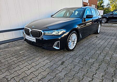 BMW 530 d*NAVIPROF*HUD*LUXURY LINE*ACC*SITZBELÜFTUNG