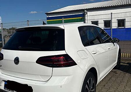 VW Golf Volkswagen 1.6 TDI SCR DSG IQ.DRIVE