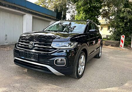 VW T-Cross Volkswagen Style, 1-Hand, Automatik,Navi, und viel Extras