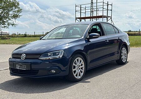 VW Jetta Volkswagen 2.0 TDI DSG | Navi | Sitzheizung |Leder | Tempomat