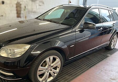 Mercedes-Benz C 180 C 180T CGI BlueE+Ratenzahlung ohne Bank+Tüv Neu