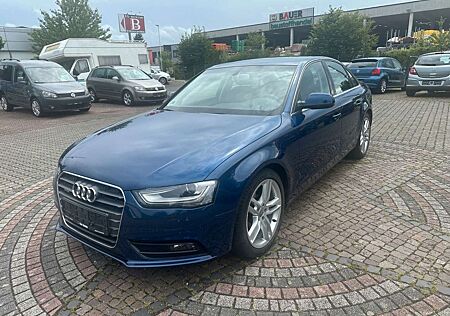 Audi A4 Lim. Ambition quattro Xenon,Standheizung,AHK