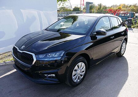 Skoda Fabia Selection 1.0 TSI DSG*NAVI-ÜBER-SMARTLINK*LED*P...