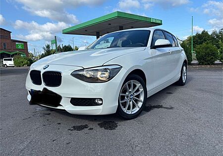 BMW 114 i *Klimaautomatik*5 Türig*PDC*Navi*