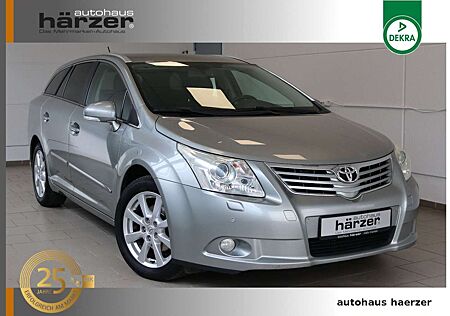 Toyota Avensis Kombi Executive Aut. *Xenon*AHK*PDC*AAC*