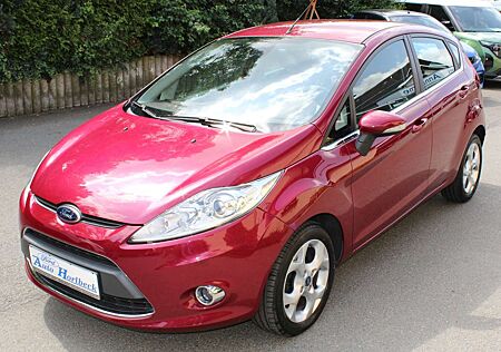 Ford Fiesta Titanium/Automatik/Frontscheibe heizbar/Klima