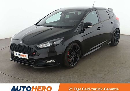 Ford Focus 2.0 EcoBoost ST*XENON*PDC*SHZ*KLIMA*GARANTIE*