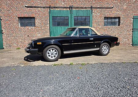 Fiat 124 Spider 2000 Pininfarina