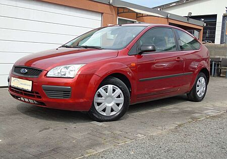 Ford Focus FUN X*2 HAND*KLIMA*1 JAHR TÜV*ESP*NEUE KUPPLUNG