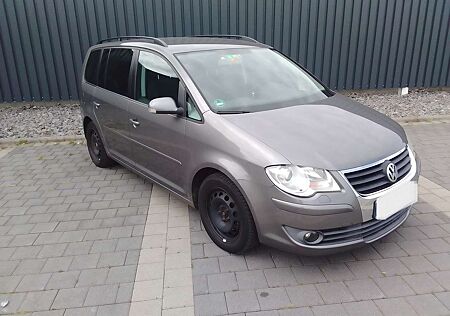 VW Touran Volkswagen EcoFuel/TGI 2.0 EcoFuel Conceptline