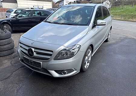 Mercedes-Benz B 180 B-Klasse Diesel CDI (BlueEFFICIENCY) 7G-DCT