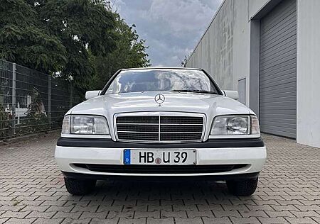 Mercedes-Benz C 180 Classic