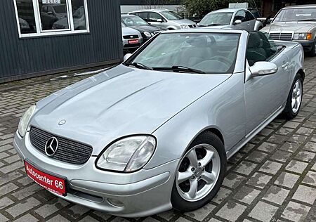 Mercedes-Benz SLK 200 Aut Roadster Komp*BOSE*1.HAND*SCHECKHEFT