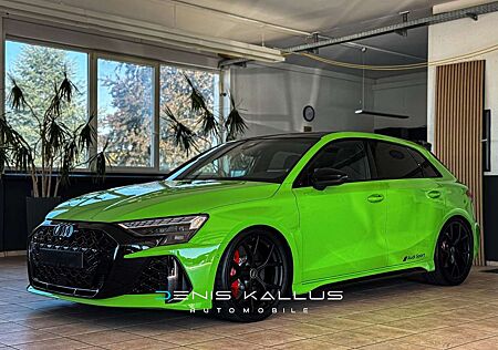Audi RS3 RS 3 2.5 TFSI Sportback SchalenSitz/Carbon/KWV3