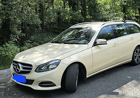 Mercedes-Benz E 220 T BlueTEC BlueEFFICIENCY Edition 9G-TRONIC Avantga