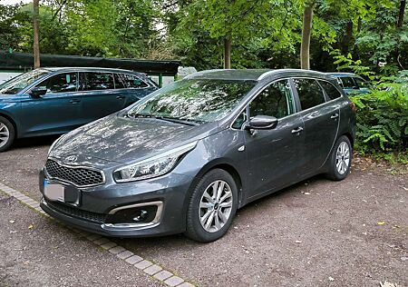 Kia XCeed Ceed SW / cee'd SW Ceed 1.6 GDI Dream-Team Edition, AHK, TÜV neu