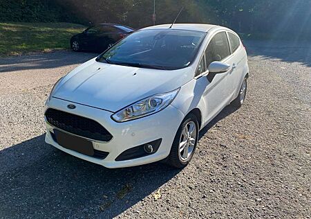 Ford Fiesta 1.0 EcoBoost Start-Stop Celebr. TÜV bis 07/27