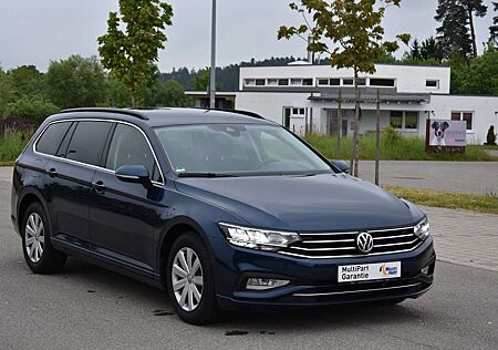 VW Passat Variant Volkswagen 2.0TDI*Business*LED*AHK*Lane*DSG*