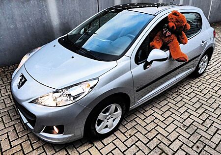 Peugeot 207 Urban Move 1.Hand original 31.100 km!