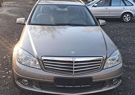 Mercedes-Benz C 180 T CGI BlueEfficiency (204.249)