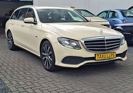 Mercedes-Benz E 300 de Plug-In Hybrid Taxi - Batterie aus 2023