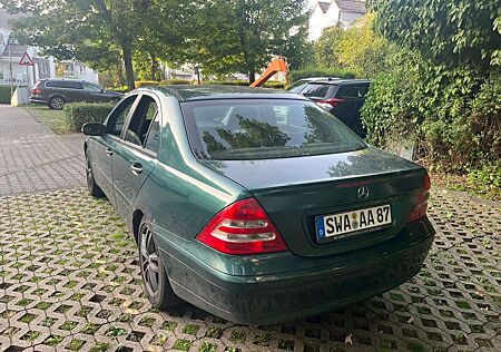 Mercedes-Benz C 180 Classic