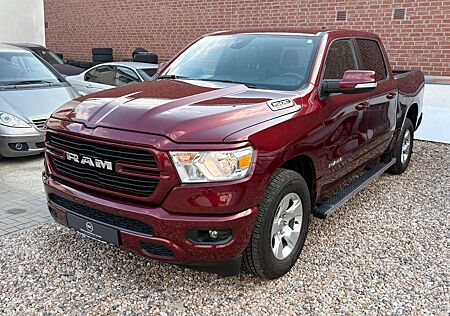 Dodge RAM 1500 BIG HORN 1.Hand Kamera AppleCarplay TOP