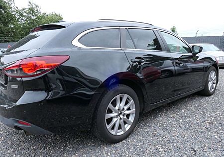 Mazda 6 Kombi Center-Line