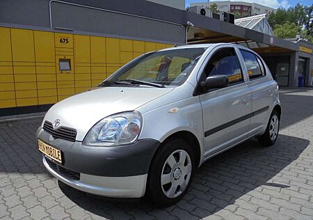 Toyota Yaris 1.0 linea sol/5türig/ HU-1-2027/