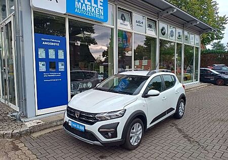 Dacia Sandero III 1.0 TCe 90 Stepway mit Ganzjahresreifen, 1.Han