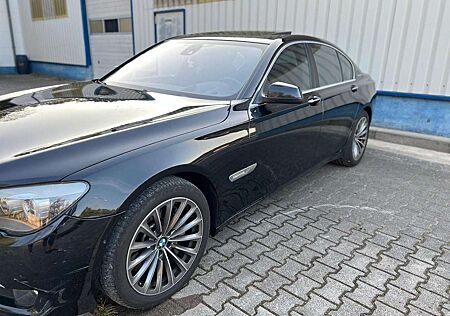 BMW Active Hybrid 7 WhatsApp-Kontakt 01771910320