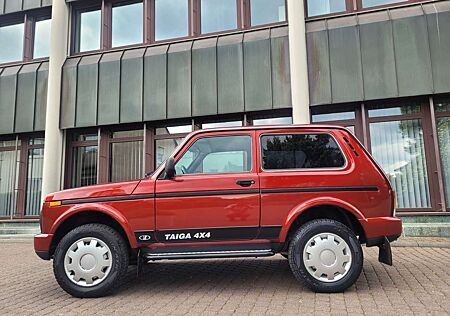 Lada Taiga Urban 4x4 Nur 16 Tkm-AHK 1.5 To-Sitzheizung-Euro 6