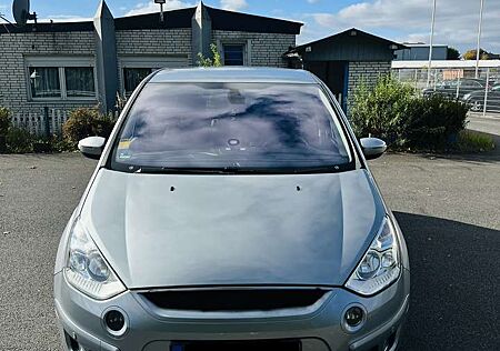 Ford S-Max 2.0 TDCi DPF Ambiente