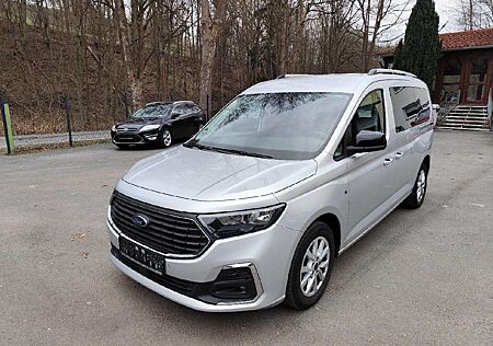Ford Grand Tourneo Titanium