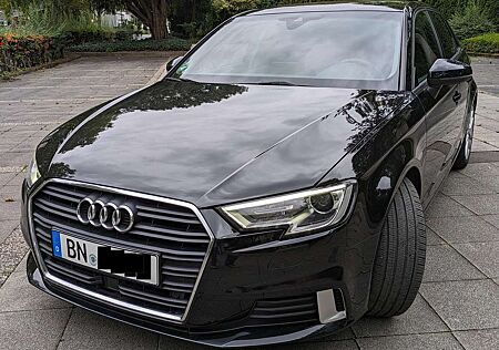 Audi A3 Sportback 35 TFSI*AHK*STDHZ*XENON*PDC*SHZ*KLIMA*