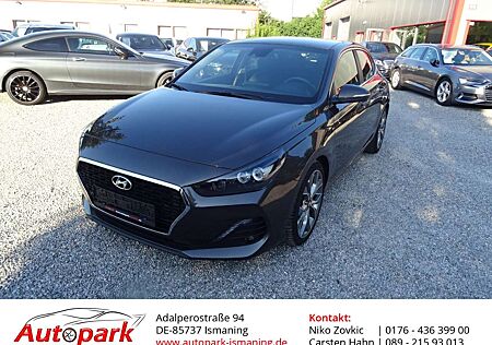 Hyundai i30 Fastback (PD) Style Navi Rückfahrkamera
