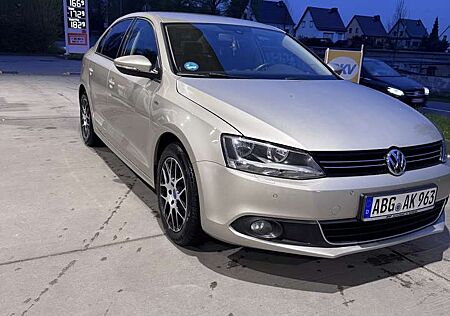 VW Jetta Volkswagen Life