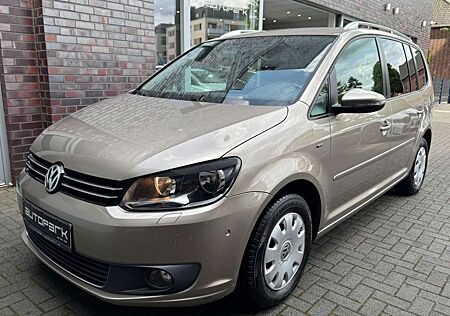 VW Touran Volkswagen 1.6 TDI Cup DSG AHK SHZ Tempomat ParkAssi