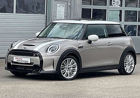 Mini Cooper S Aut Classic Trim Panorama NEUWERTIG!