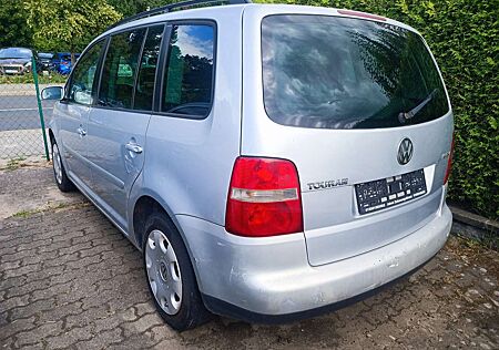 VW Touran Volkswagen 1.6 FSI, 7 Sitz.6 Gänge,Klima